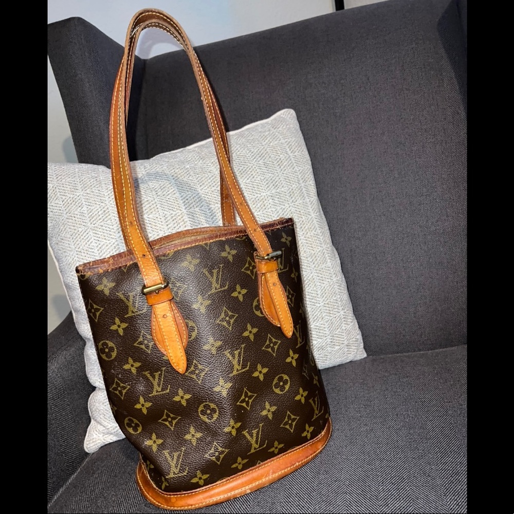 ‼️ SALE TODAY ONLY ❤️ Authentic Louis Vuitton PM Bucket bag